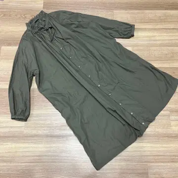 코튼 프릴 칼라 개더 원피스 카키