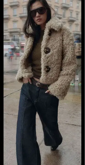 완판템 ZARA 인조 모피 토글 버튼 코트