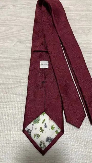 Paul Smith 버건디 페이즐리 넥타이