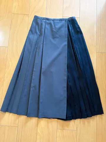미로 월드 두 앙 스위트 롱 플리츠 스커트 블랙 그레이 40 사이즈