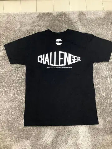 CHALLENGER 블랙 T셔츠
