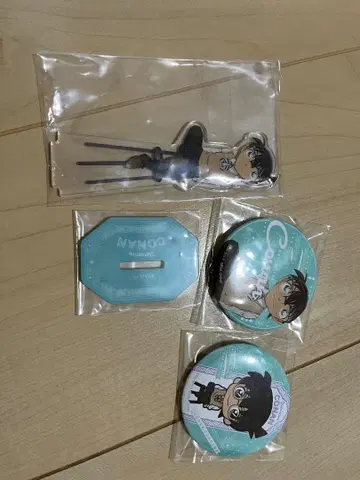 코난 아크릴 스탠드 캔뱃지 제일복권 세트