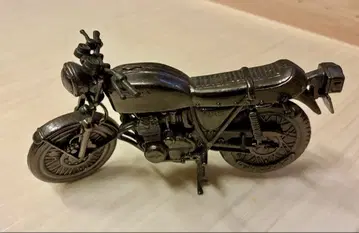 세계의 명차 시리즈 레드 바론 혼다 CB400