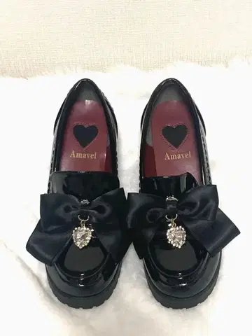 [ 새상품급 ] Amavel 비쥬 리본 부착 로퍼 펌프스 M 사이즈 블랙