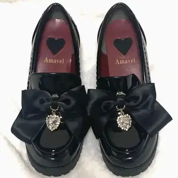 [ 새상품급 ] Amavel 비쥬 리본 부착 로퍼 펌프스 M 사이즈 블랙