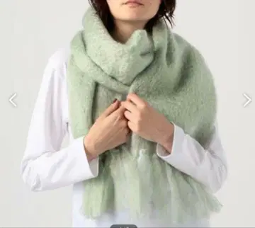 투모로우랜드 그린 머플러 모헤어