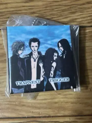 NANA CD풍 아크릴 참 TRAPNEST