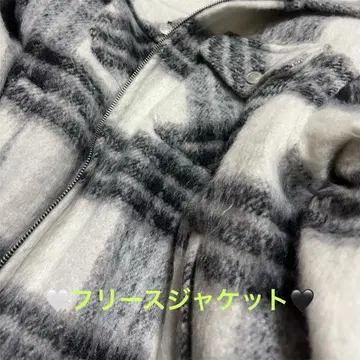 체크 무늬 집업 자켓