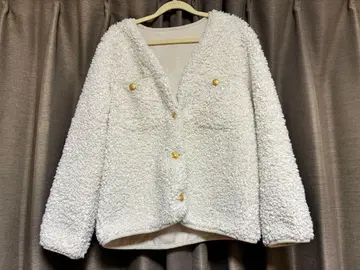 컬리 페이크 무스탕 V넥 자켓