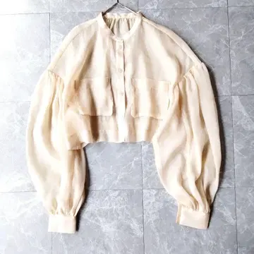 새상품급 아메리 볼륨 슬리브 숏 셔츠 아메리 시어 크롭 기장