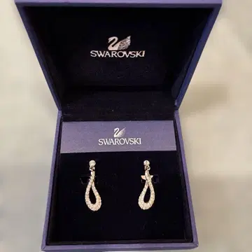 Swarovski 크리스탈 드롭형 귀찌