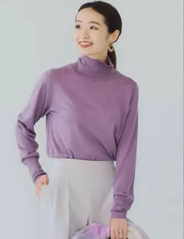 거의 새상품 green label relaxing 울 실크 하이넥 니트