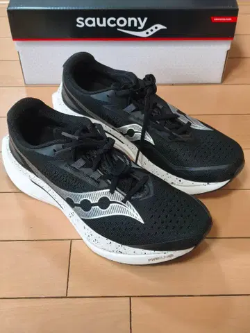Saucony Endorphin Speed 4 27.5cm