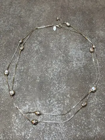 IOSSELLIANI 이오세리아니 드롭 롱 목걸이