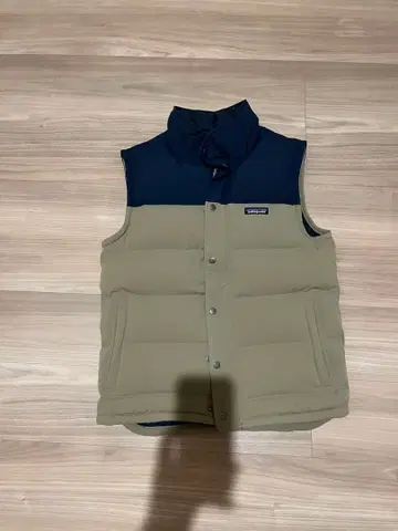 Patagonia 다운 베스트 네이비/카키