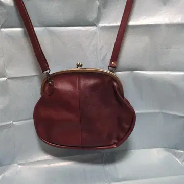 뽀찌리 가마구치 숄더백