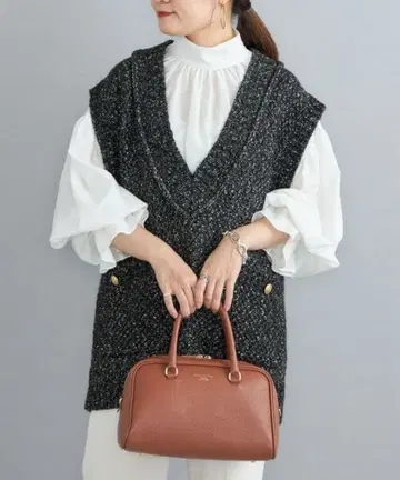 쉽스 SHIPS 트위드 골드 버튼 니트 베스트