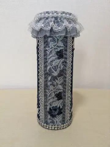 실버와 네이비 모티브 티슈 케이스