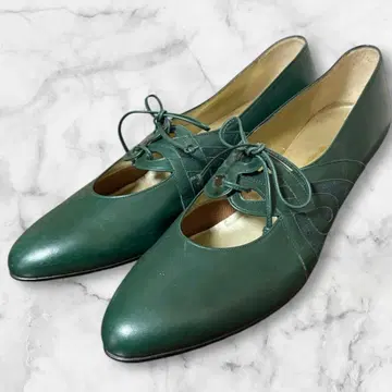 긴자 요시노야 레이스업 펌프스 그린