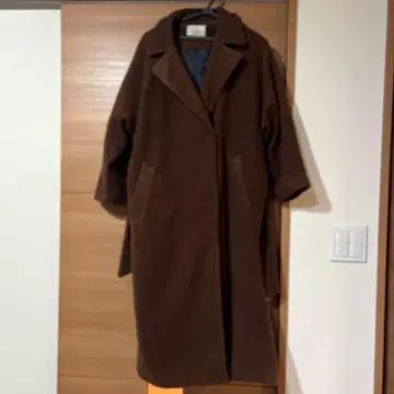 고품질 브라운 롱 코트