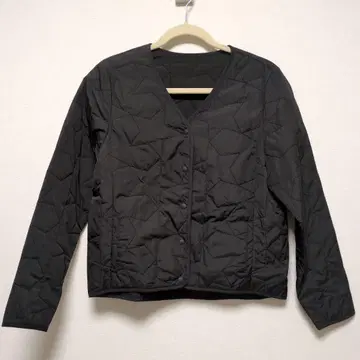V넥 퀼팅 자켓 블랙 정가 16000엔