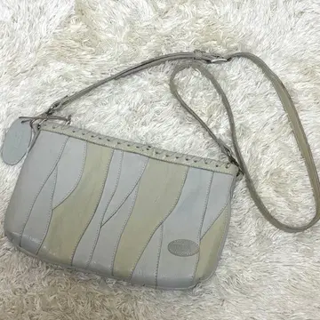 새상품급 이비자 숄더백 올 가죽 참 숄더 사선 인기