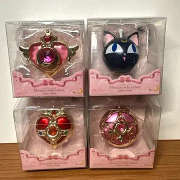 세일러문 미니어처 태블릿 4개 세트