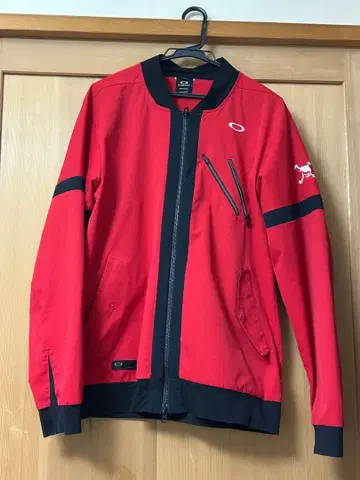 오클리 레드 x 블랙 골프웨어 Oakley