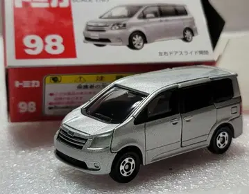 [ 무료배송 ] 미사용! 도요타 노아 No.98 미니카 [ 토미카 ]