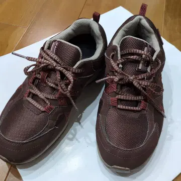 moonstar 브라운 스니커즈