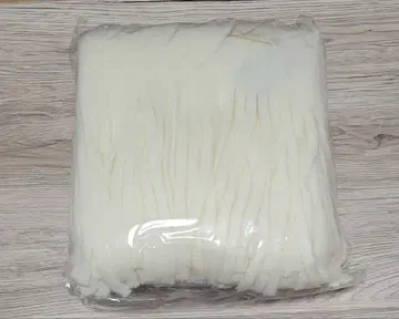 화이트 폴리에스테르 머플러 아이보리