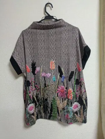 새상품 미사용 레오나르풍 튜닉