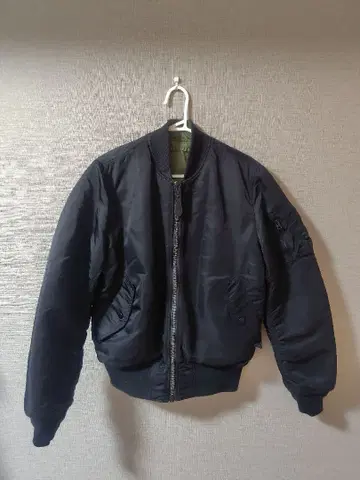 알파 인더스트리즈 플라이트 자켓 M