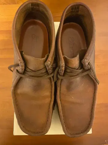 Clarks Wallabee 브라운 가죽 부츠