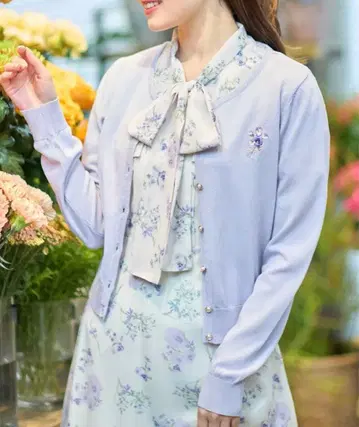 tocco closet 펄 버튼 팬지 자수 가디건