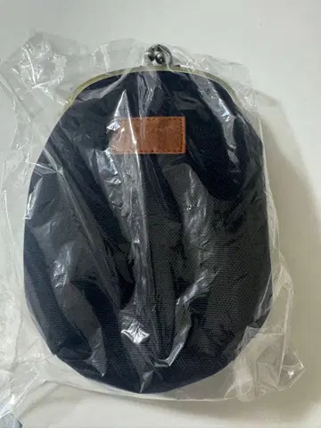 클리어 블루 x 풀 클립 가마구치 파우치 아징 블랙 미개봉 새상품