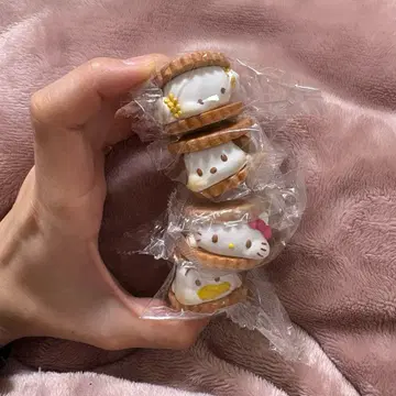 산리오 후뉴토 스모어샌드 세미 컴프