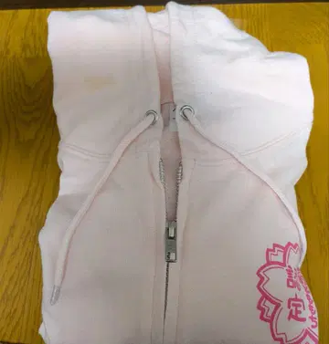 모모치 친구 인증 후드티