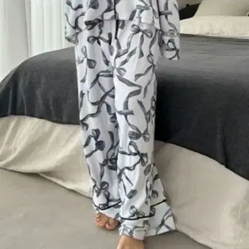 새상품 택 포함! SNIDEL HOME 리본 무늬 실키 플리스 롱 팬츠