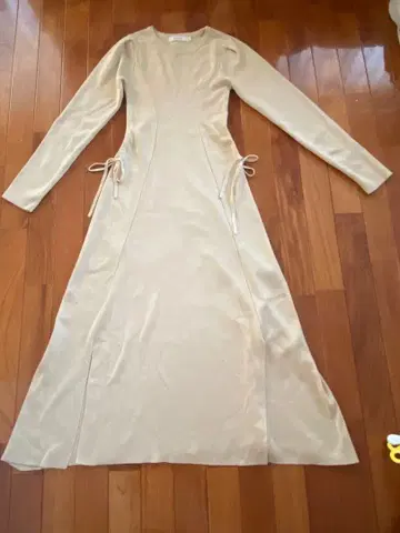 MOUSSY 베이지 긴팔 롱 니트 원피스