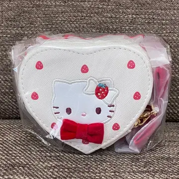 헬로키티 액세서리 케이스 숏 케이크 산리오 딸기 이치고