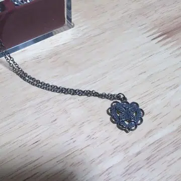 블랙 실버 하트, 나비 모티브 목걸이