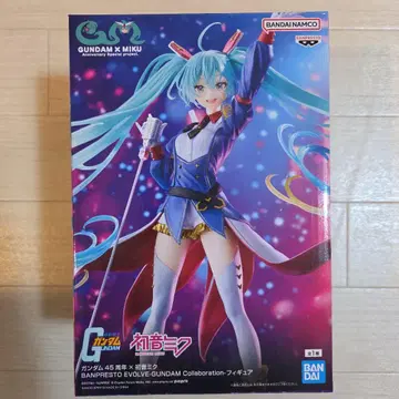 하츠네 미쿠 x 건담 콜라보 피규어