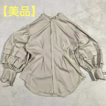 [ 새상품급 ] RANDA 벌룬 슬리브 블라우스