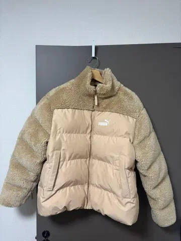 PUMA 다운 자켓 베이지