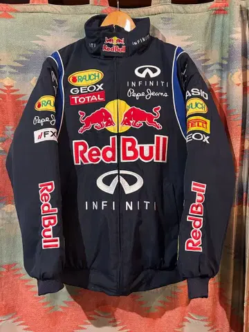 레드불 레이스팀 자켓 sizeM 네이비 레이싱 와펜