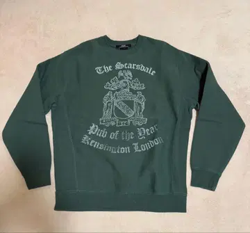 ESSAY 에세이 프린트 맨투맨 다크 그린