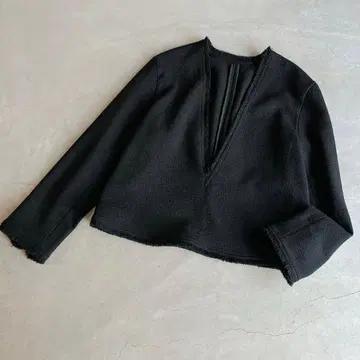 새상품급 밴야드 스톰 깊은 V넥 트위드 풀오버 세레모니 블랙