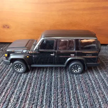 도요타 랜드크루저 블랙 미니카