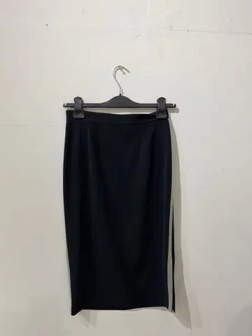 블랙 타이트 스커트 사이드 슬릿